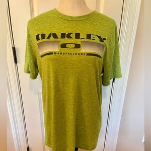 Oakley tshirt